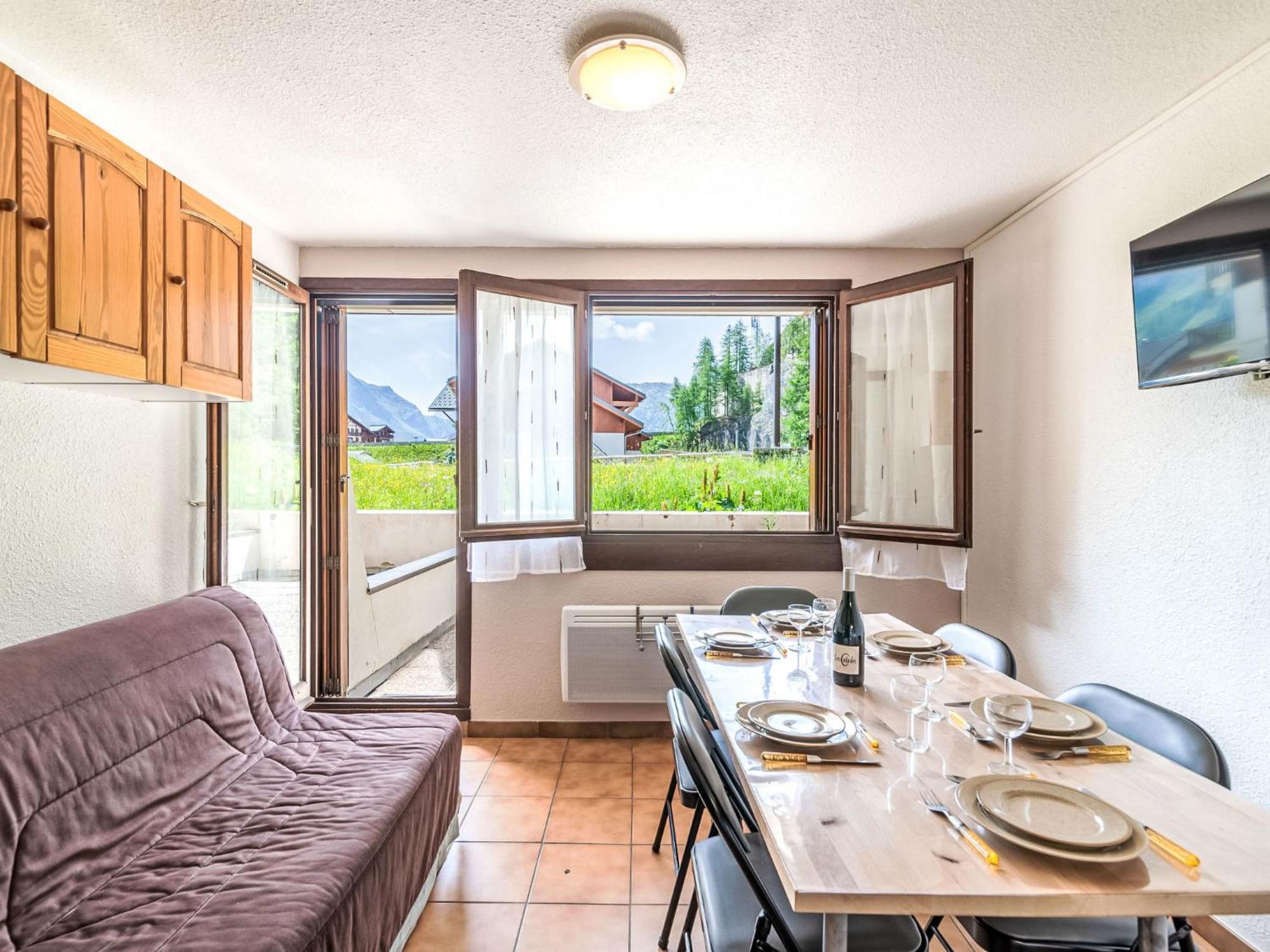 Apartment Les Olympiques - Tignes 1800-4 By Interhome Les Boisses Luaran gambar